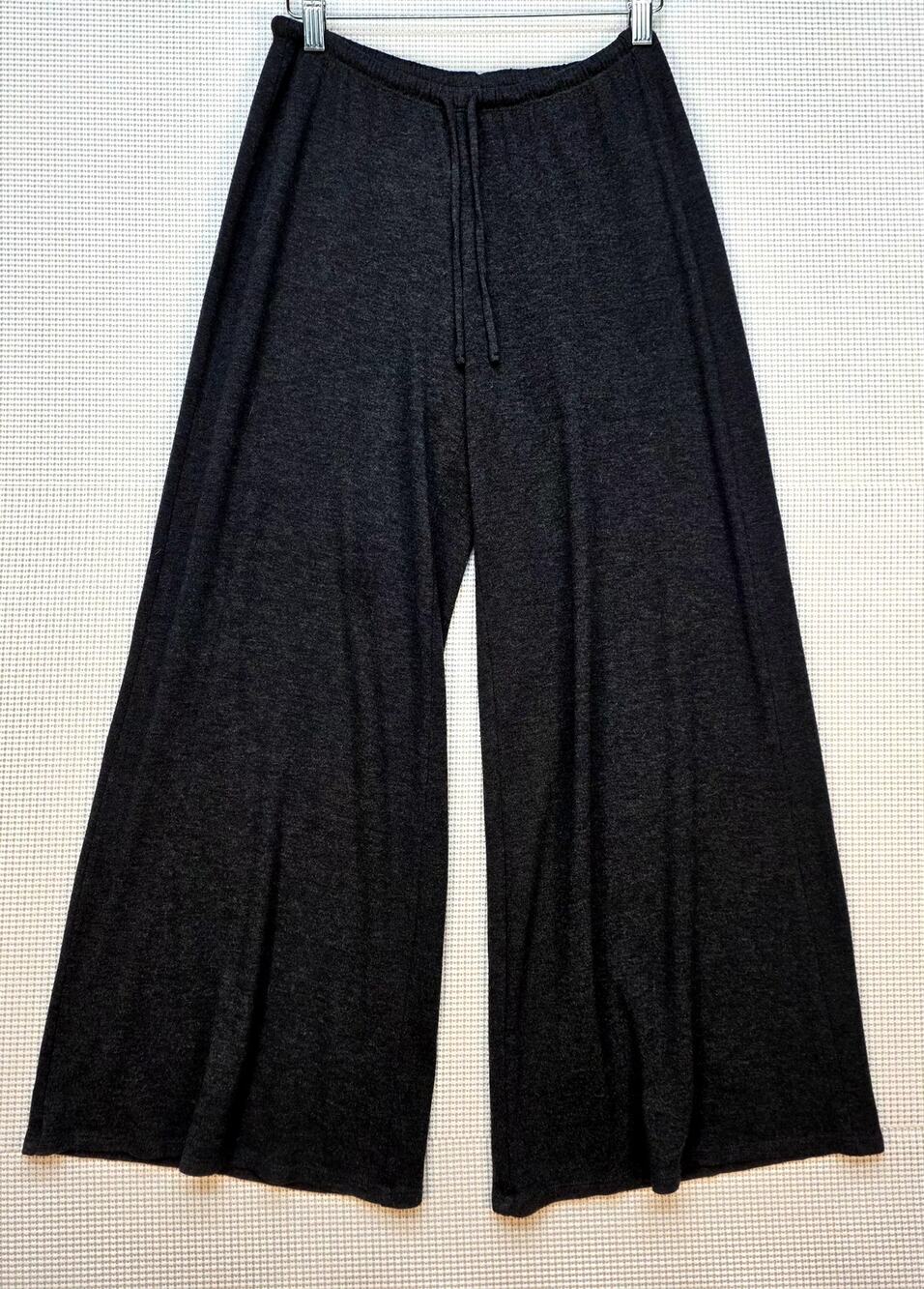 Victoria's Secret Wide Leg Lounge Pants Charcoal Black Knit Drawstring XS Short